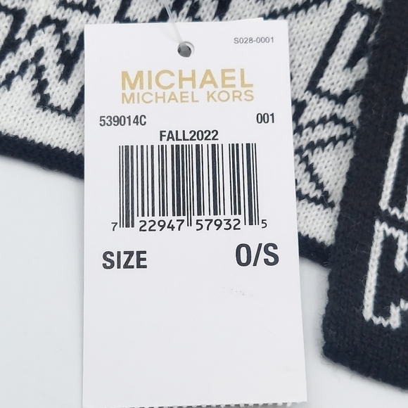 Michael Kors Women's Split Logo Scarf Black White - Picture 3 of 3